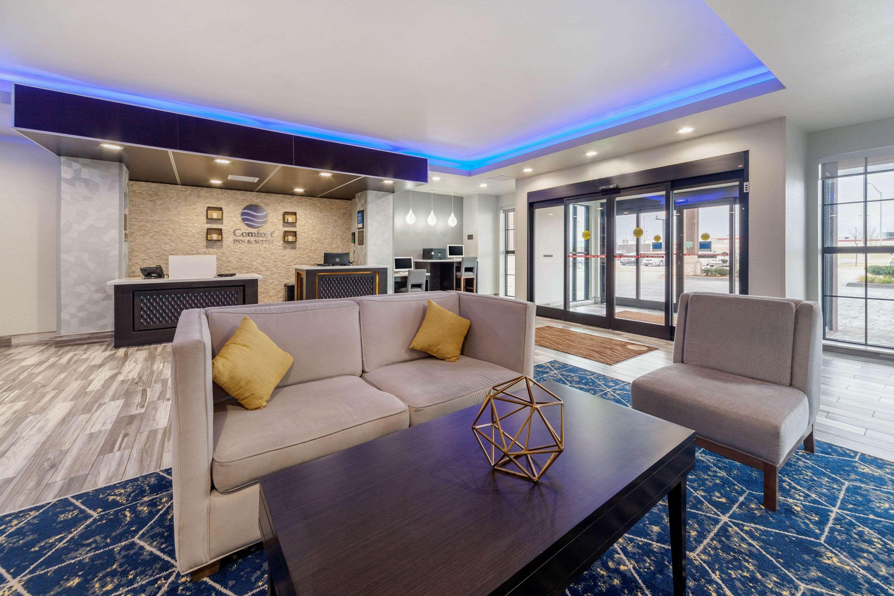 Comfort Inn & Suites Oklahoma City South I-35 Esterno foto