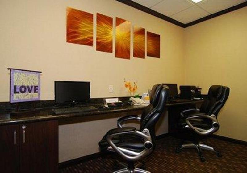 Comfort Inn & Suites Oklahoma City South I-35 Esterno foto